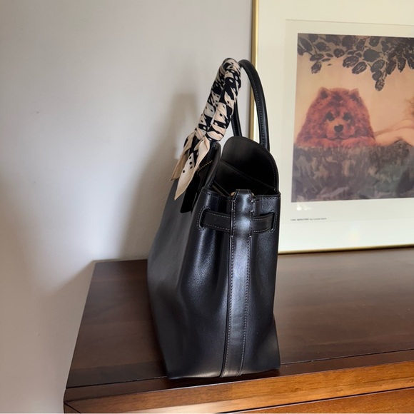 Coach Soft Empire Carryall Bag 40 in Black - Picture 2 of 8